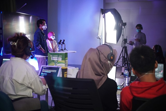 Di balik layar persiapan Live Instagram #FourTheFuture (31/1). Foto : Iqbal Firdaus/kumparan