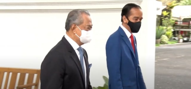 PM Malaysia Muhyiddin Yassin dan Presiden Jokowi di Istana Merdeka, Jumat (5/1/2021). Foto: Youtube Sekretariat Presiden