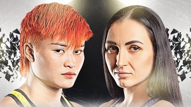 Stamp Fairtex (kiri) puncaki ajang ONE: UNBREAKABLE III dengan menghadapi Alyona Rassohyna (ONE Championship)