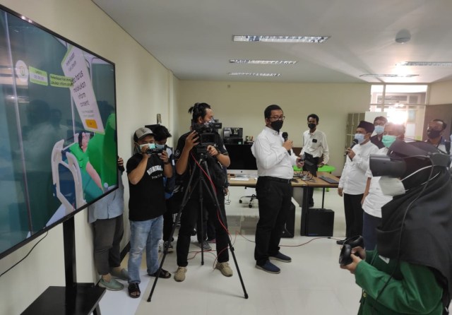Lab Microteaching pertama di Indonesia kini dapat dijumpai di Unusa. Foto-foto: Masruroh/Basra