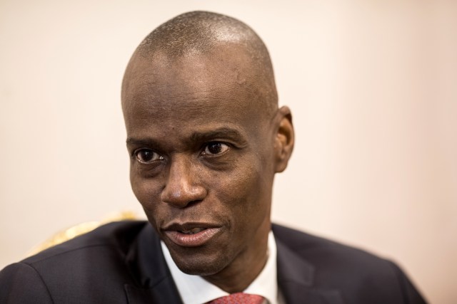 Presiden Jovenel Moise duduk di Istana Kepresidenan. Foto: AFP