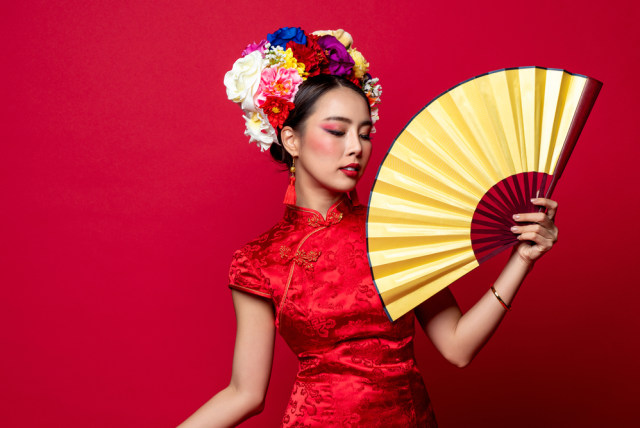 Ilustrasi Cheongsam Foto: Shutter Stock