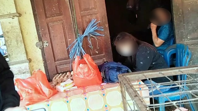 Keluarga AS alias Angel di Kota Tomohon, menyesalkan adanya media yang menginformasikan alamat rumah dan juga tempat usaha keluarga secara detail ke publik