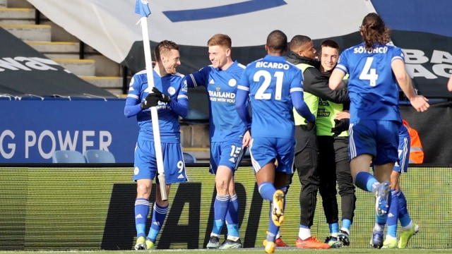 Selebrasi pemain Leicester City usai mencetak gol ke gawang Liverpool pada pertandingan lanjutan Premier League di King Power Stadium, Leicester, Inggris.
 Foto: Carl Recine/Pool/REUTERS