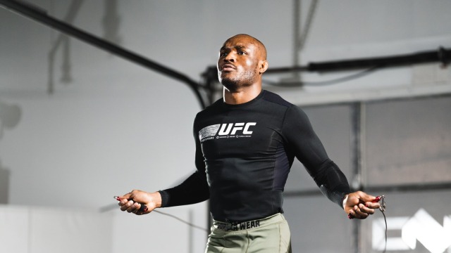 Kamaru Usman. Foto: Twitter/@USMAN84kg