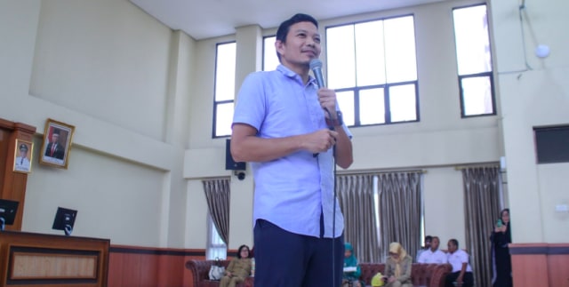 Indra Uno, Pendiri Gerakan Sosial Penciiptaan Lapangan Kerja OK OCE