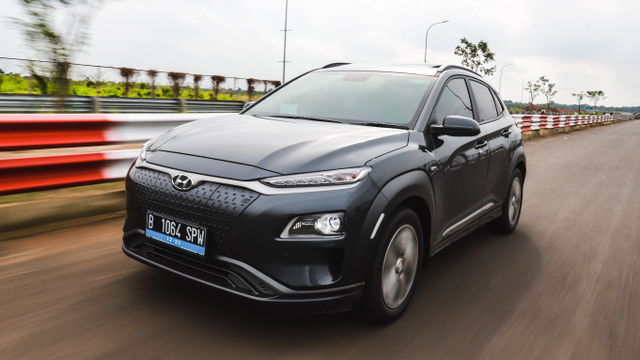 Hyundai Kona Electric. Foto: Bangkit Jaya Putra/kumparan