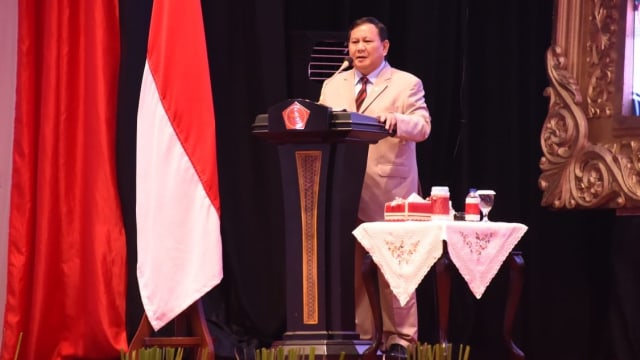 Menteri Pertahanan Prabowo Subianto menggadiri acara Rapim TNI Tahun 2021 di Gor Ahmad Yani Mabes TNI Cilangkap, Selasa (16/2). Foto: Humas Kemenhan