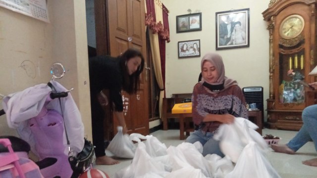 Istri mendiang Didi Kempot, Yan Velia