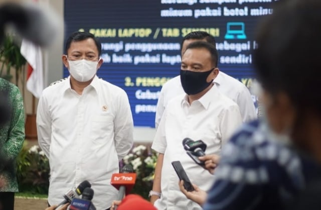 Wakil Ketua DPR RI, Sufmi Dasco Ahmad, bersama Terawan. Foto: DPR