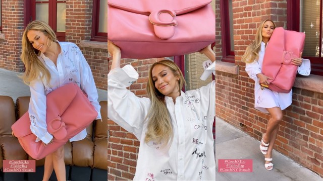 Jennifer Lopez dan koleksi tas Pillow Tabby dari Coach. Foto: dok. Coach