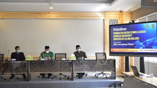 Unisma menggandeng iBLU-Academy (Internasional Better Learning Upgrade) untuk melaksanakan pelatihan pembuatan media berbasis Microsoft.(dok/Unisma).