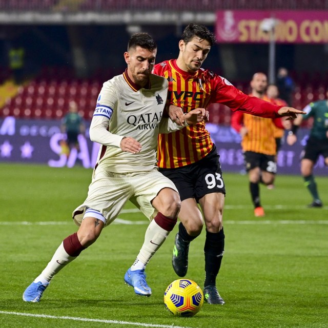 Benevento vs AS Roma di Liga Italia 2020/21. Foto: @ASRomaEN/Twitter