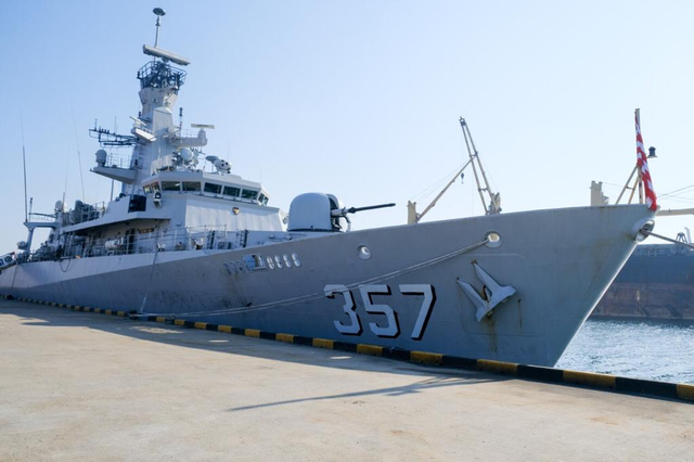 KRI Bung Tomo-375 saat di Colombo. Foto: KBRI Sri Lanka