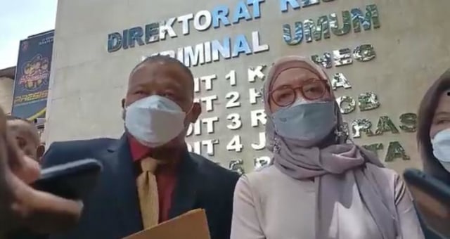 Korban mafia tanah sambangi Polda Metro Jaya. Foto: Dok. Istimewa
