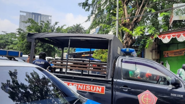 Suasana RM Cafe Cengkareng usai penembakan, Kamis (25/2). Foto: Fatoni