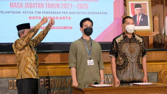Gibran Rakabuming saat mengikuti gladi bersih pelantikan di DPRD Kota Solo (dok Humas Pemkot Solo)