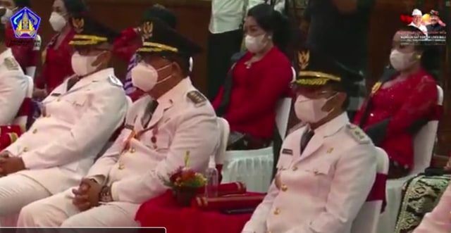 Suasana pelantikan Walikota Denpasar dan 5 Bupati di Bali - Screenshot Youtube