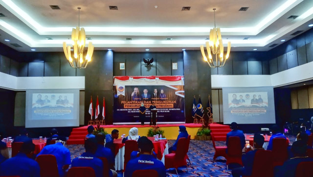 Pelantikan pengurus DPD NasDem Maluku Utara di Sahid Bela Hotel. Foto: Rizal Syam