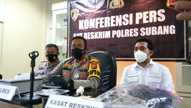 Kapolres Subang, AKBP Aries Kurniawan Widiyanto (tengah). Foto: Dok. Istimewa
