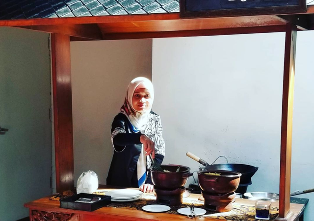 YouTuber Indonesia yang terkenal di Hong Kon Nikmatul Rosidah Foto: Instagram nikmatulrosidah