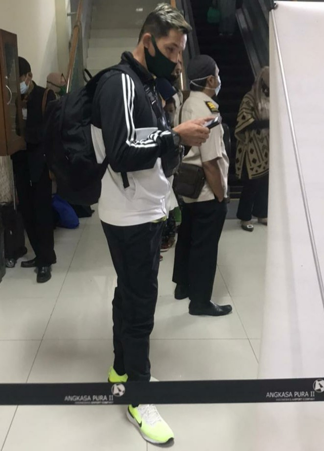 Silvio Escobar, pemain naturalisasi asal Paraguay tiba di Bandar Udara Sultan Iskandar Muda, Aceh pada Rabu (10/3) pagi. Foto: Dok. Persiraja