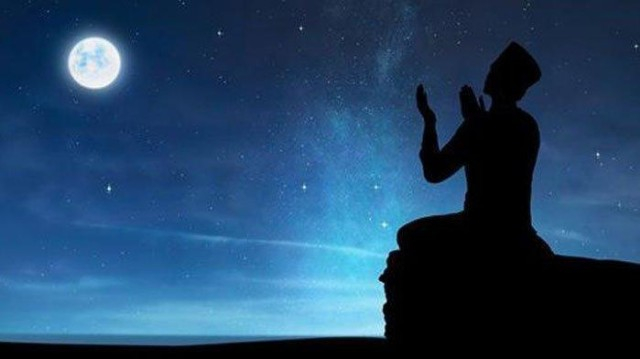 Ilustrasi Amalan Malam Lailatul Qadar. Sumber: Pixabay