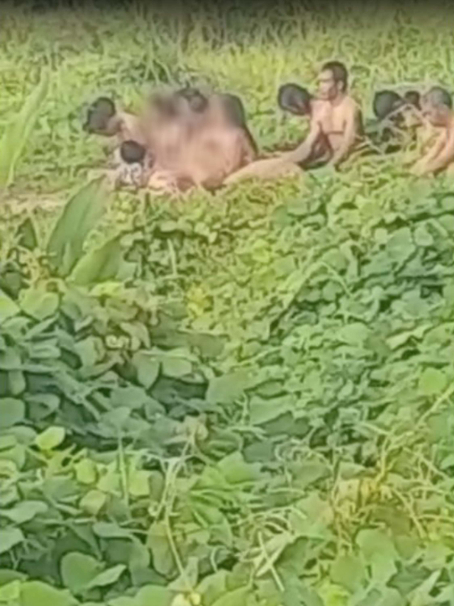 Tangkapan layar  video ritual mandi bersama tanpa busana di Pandeglang. Foto: Dok. Istimewa