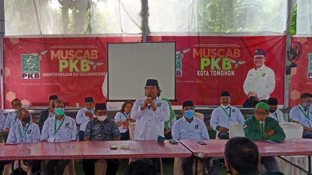 Ketua DPW PKB Sulawesi Utara, Luqman Hakim S.Ag memberikan sambutan pada acara Musyawarah Cabang serentak di Kota Manado