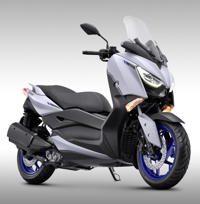 Yamaha XMax denga warna baru. Foto: YIMM