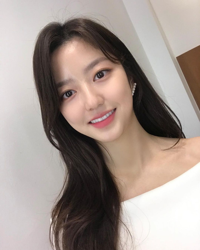 Kim Hyun Soo dok IG hyeon0_0soo