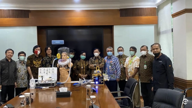 Tim Robovent Gunadarma saat menerima kunjungan Menkes Terawan tahun lalu. Foto: Istimewa. 