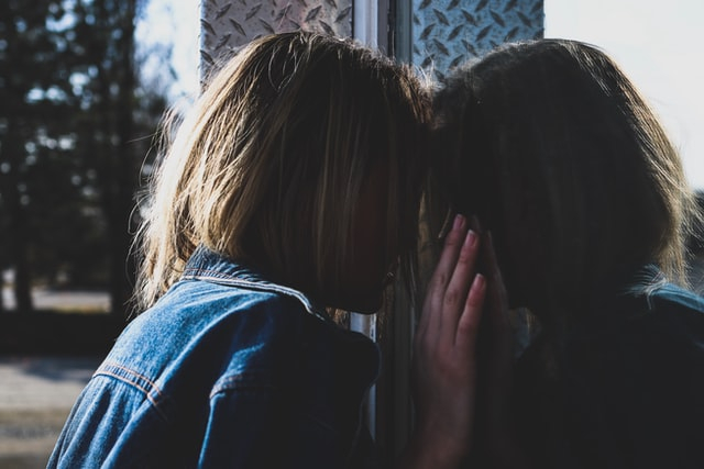Sifat dan Kebiasaan Buruk Setiap Zodiak yang Sebaiknya Dihilangkan. Foto: Unsplash