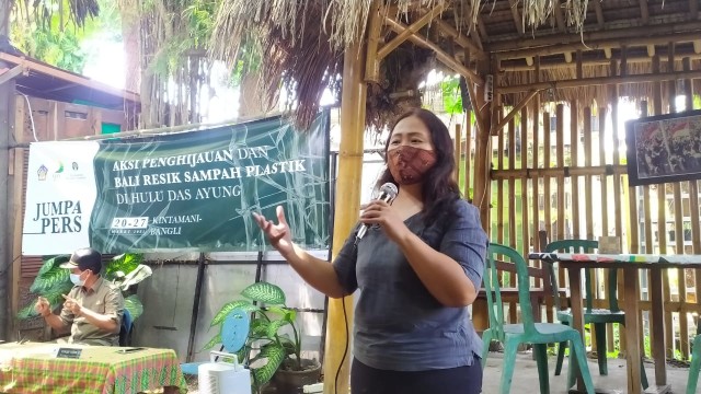 Manajer Program Yayasan Bambu Lestari, Wiwien Windrati - ACH