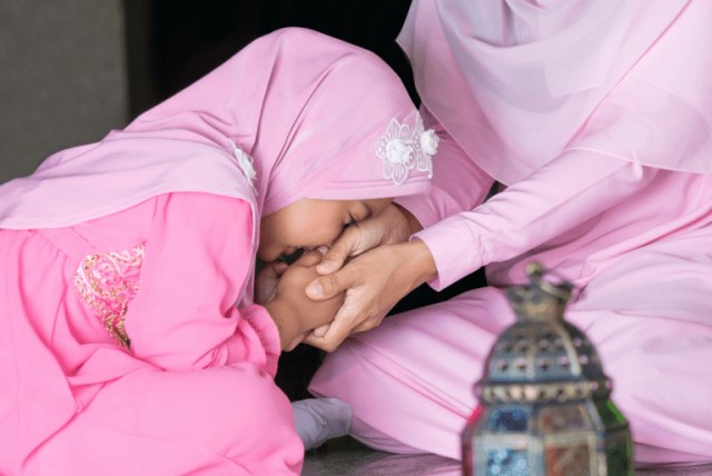 Ilustrasi birrul walidain. Foto: Shutterstock
