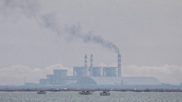 Pembangkit Listrik Tenaga Uap (PLTU) Lontar Unit 4 di Balaraja, Tangerang. Foto: Aditia Noviansyah/kumparan