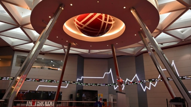 Ilustrasi bursa efek. Foto: ADEK BERRY/AFP