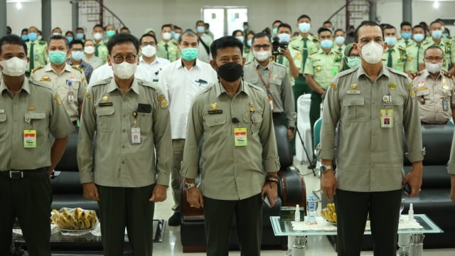 Menteri Pertanian Syahrul Yasin Limpo memberikan kuliah umum di Kampus Politeknik Pembangunan Pertanian (Polbangtan) Medan, Senin (22/3). Foto: Kementan RI