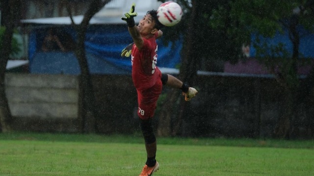Penjaga gawang PSM Makassar, Hilman Syah. Foto: Instagram/@ihlman_syah97