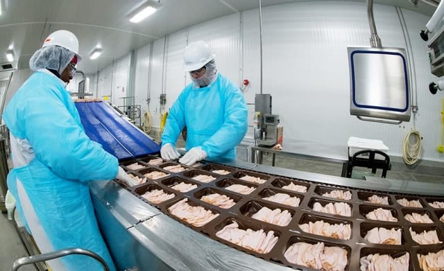 Kegiatan Produksi Merupakan Bagian dari Kegiatan Ekonomi. Foto: dok Food Engineering