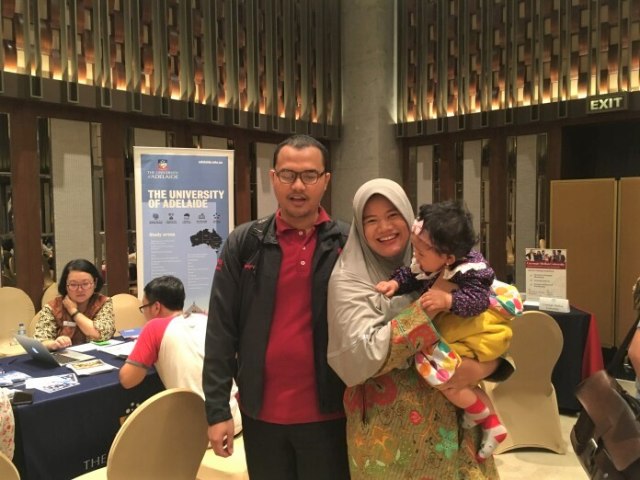 Dimas Prasetyo Muharam, PNS tuna netra yang meraih beasiswa S2 ke Australia. Foto: Dok. Dimas Prestyo Muharam