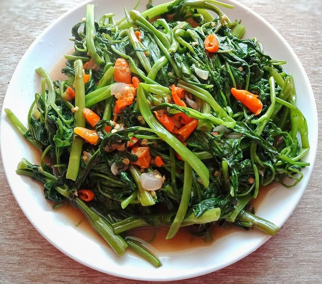 Resep Tumis kangkung. Sumber: id.pinterest.com