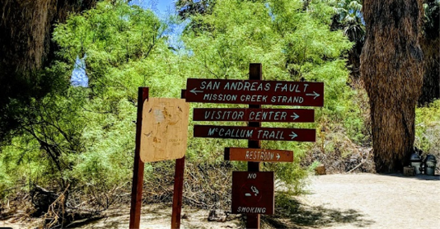 Papan peunju adanya Sesar Andreas di California, Amerika Serikat (Sumber foo: Levon Saryan dari Google maps)