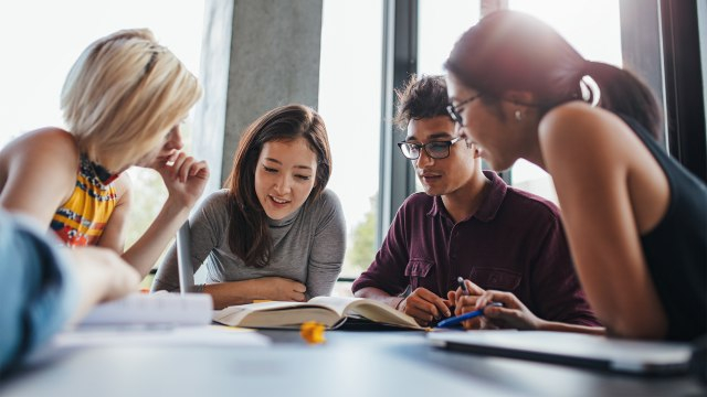 Ilustrasi mahasiswa. Foto: shutterstock