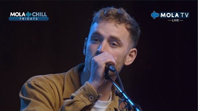 Tom Misch dalam acara Mola Chill Fridays, (26/3). Foto: kumparan