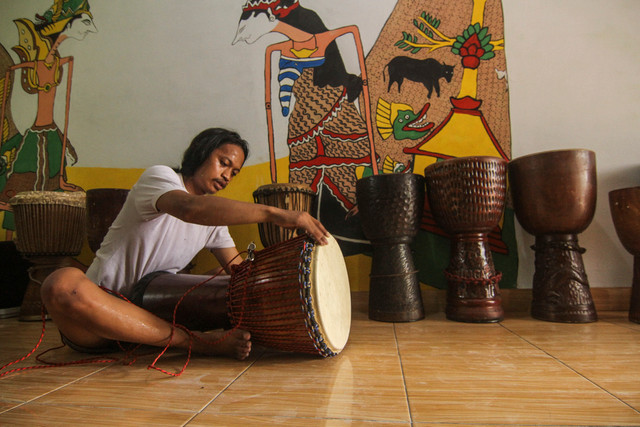 Ilustrasi alat musik tradisional. Foto: ANTARA FOTO/Asprilla Dwi Adha