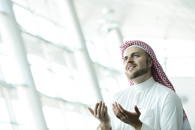 Ilustrasi berdoa Foto: iStockphoto