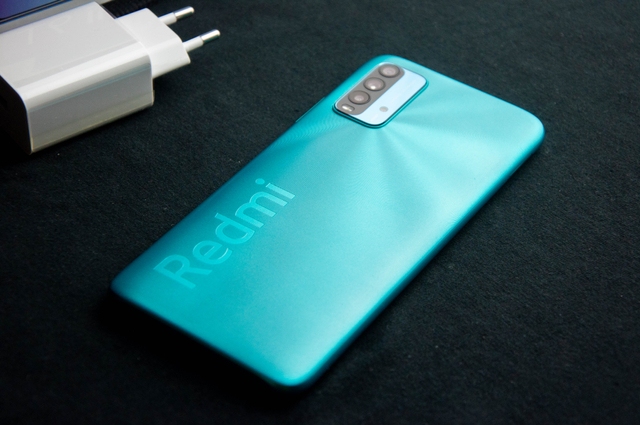 Xiaomi Redmi 9T Foto: Kevin S. Kurnianto/kumparan