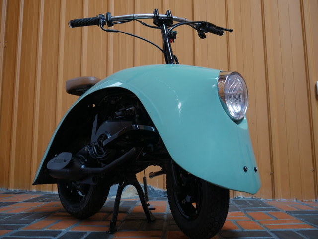 Desain jok dari Yamaha Fino modifikasi bergaya Volskpod. Foto: dok. Rainbow Moto Builder