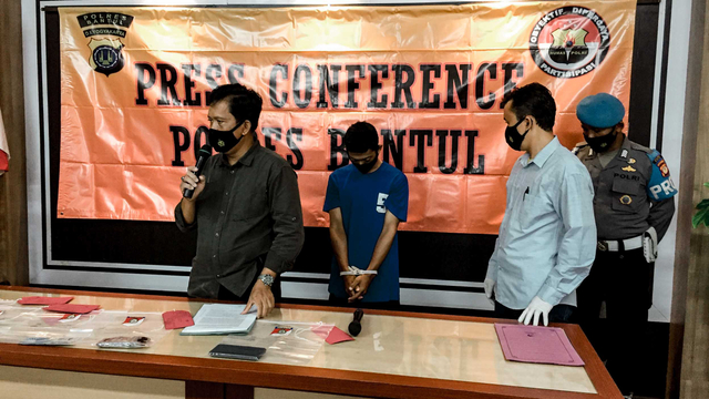 Konpers kasus pembunuhan di Bantul. Foto: Arfiansyah Panji Purnandaru/kumparan
